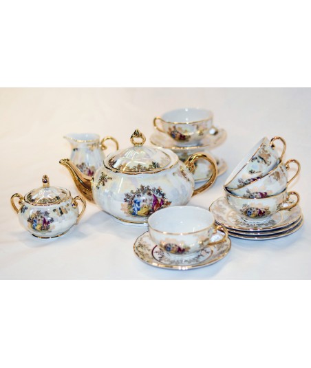 Benedikt porceliano arbatos...