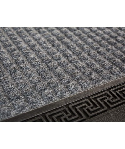 Brilanz kilimėlis prie durų...