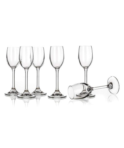 Taurės stipriems gėrimams...