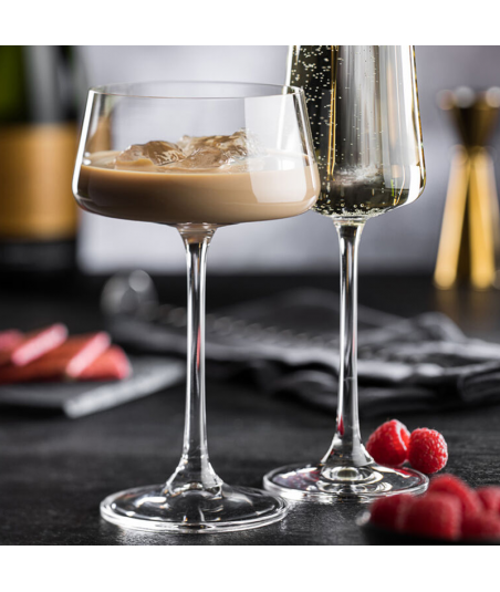 Taurės saldžiam šampanui...