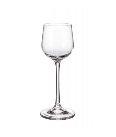 Taurės stipriems gėrimams...